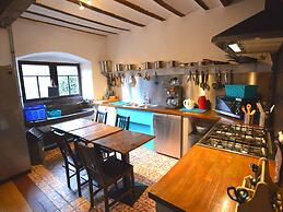 Charming Farmhouse in Waimes With Pool