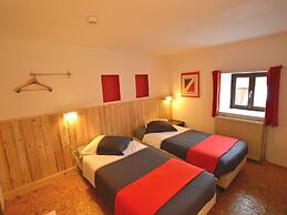 Charming Farmhouse in Waimes With Pool