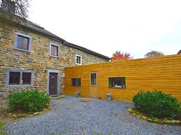 Charming Farmhouse in Waimes With Pool