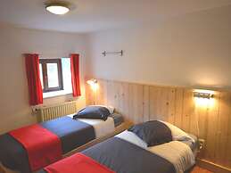 Charming Farmhouse in Waimes With Pool