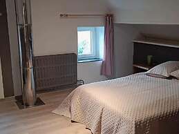 Pretty House in the Ardennes With Swimming Pool & Games Room