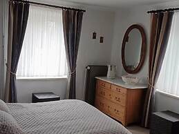 Pretty House in the Ardennes With Swimming Pool & Games Room