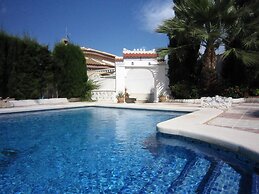 Modern Villa in Rojales with Hot Tub & Private Pool