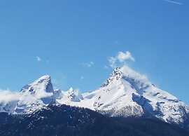Charming Apartment With Balcony