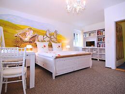 Spacious Villa near Forest in Buchet