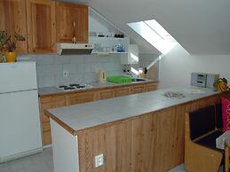 Spacious Cottage in the Giant Mountains, Near the Ski Slopes