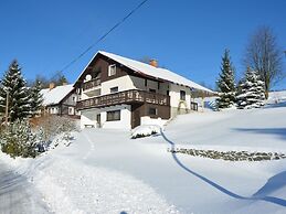 Spacious Cottage in the Giant Mountains, Near the Ski Slopes