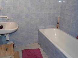 Spacious Cottage in the Giant Mountains, Near the Ski Slopes