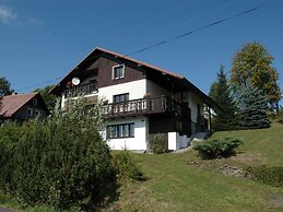 Spacious Cottage in the Giant Mountains, Near the Ski Slopes