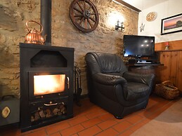 Holiday Home in the Ittel Eifel With Balcony
