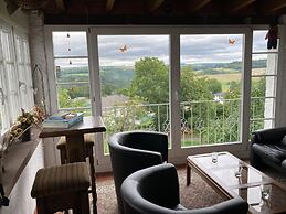 Holiday Home in the Ittel Eifel With Balcony