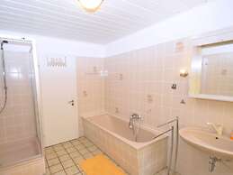 Spacious Holiday Home Near the ski Area