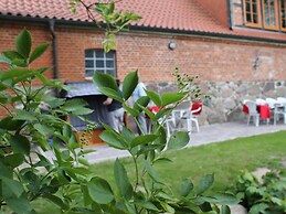 Gutshaus in Gressow mit Teich