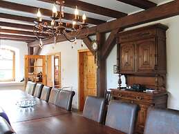 Gutshaus in Gressow mit Teich