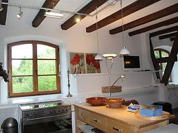 Gutshaus in Gressow mit Teich