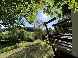 Modern Holiday Home With big Garden Near Forest