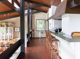 Modern Holiday Home With big Garden Near Forest