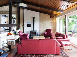 Modern Holiday Home With big Garden Near Forest