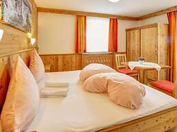 Apartment Near the ski Area in Wagrain