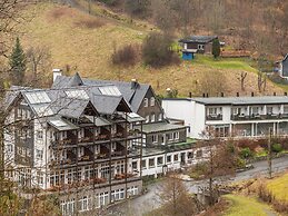 Spacious Holiday Home With Private Terrace