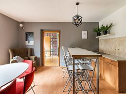 Spacious Holiday Home With Private Terrace