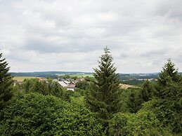 Peaceful Holiday Home in Rascheid near Forest