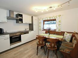 Boutique Holiday Home in Längenfeld near Ski Bus Stop