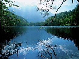 Boutique Holiday Home in Längenfeld near Ski Bus Stop