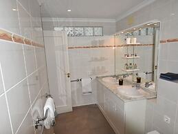 Belvilla by OYO Don Cayo Bungalows