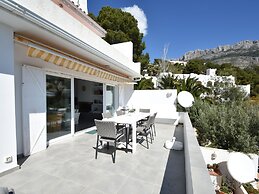 Belvilla by OYO Don Cayo Bungalows