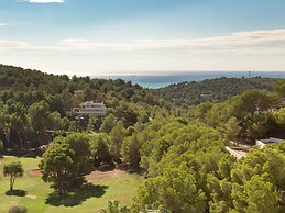 Belvilla by OYO Don Cayo Bungalows