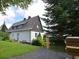 Spacious Cottage in Neuastenberg Sauerland near Ski Area