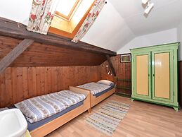 Ehemaliges Bauernhaus mit Liegewiese