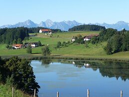 Spacious Apartment in Steingaden near Ski Area