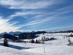 Spacious Apartment in Steingaden near Ski Area