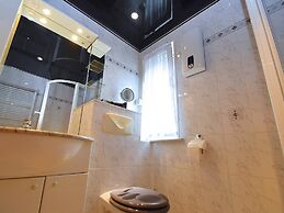 Modern Holiday Home in Deifeld With Private Garden