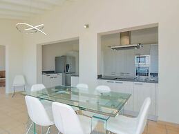 Belvilla by OYO Casa Chloe