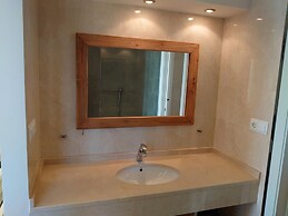 Belvilla by OYO Casa Chloe