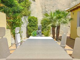 Belvilla by OYO Casa Chloe