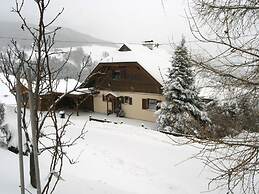 Chalet in Diex Near Klopeiner See With Sauna