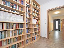 Holiday Home with Garden & Terrace in Bodenwöhr near Hammersee