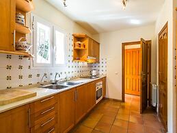 Belvilla by OYO Casa Camelias