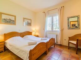 Belvilla by OYO Casa Camelias