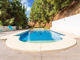 Gorgeous Villa With Private Swimming Pool in Algarrobo-costa