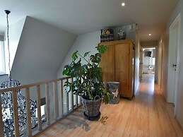 Tasteful Mansion in Lichtervelde with Hot Tub