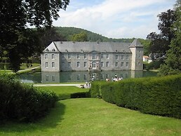 Group Escape by Molignee River