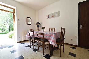 Beautiful Authentic Holiday Home With Pool