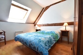 Beautiful Authentic Holiday Home With Pool