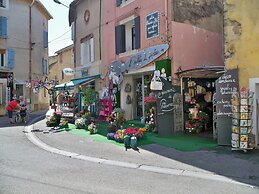 Sunny Provence Getaway