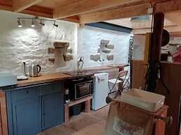 Brittany Escape With Garden